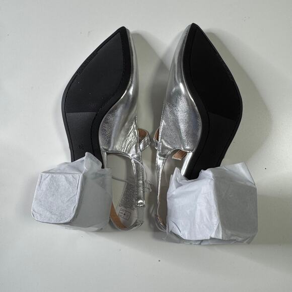 NWT OLD NAVY Strappy Slingback Mary Jane Heels Metallic Silver 9 - Picture 6 of 7
